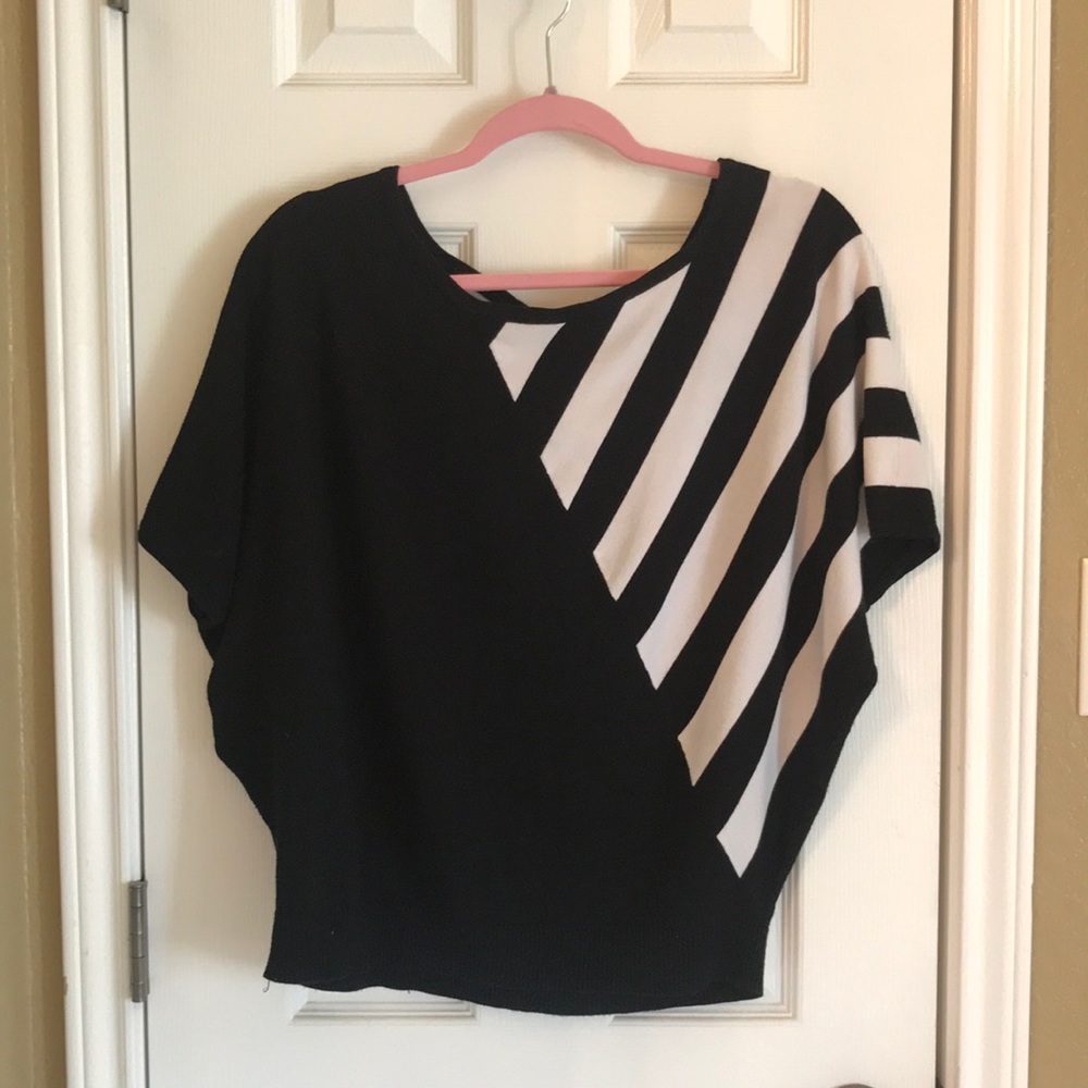 Black and white sweater blouse